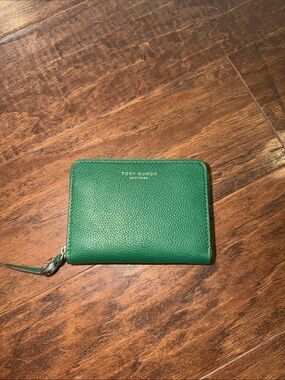 Tory Burch Zip-Around Leather Card Wallet